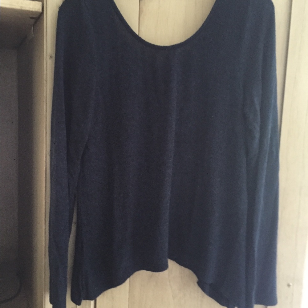 Navy pull over sweater